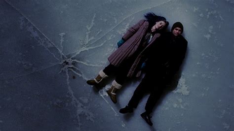 Eternal Sunshine of the Spotless Mind: A Touching Exploration of Love and Memory Erasure!